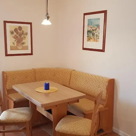 Апарт-отель Mit Balkon Und Seeblick Im 1 Og 3*