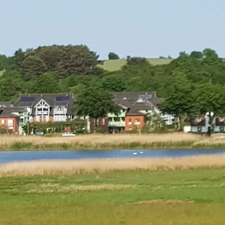 Mit Balkon Und Seeblick Im 1 Og Апарт-отель Зеллин