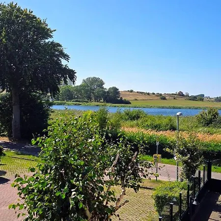 Lägenhetshotell Mit Balkon Und Seeblick Im 1 Og Sellin (Rugen)